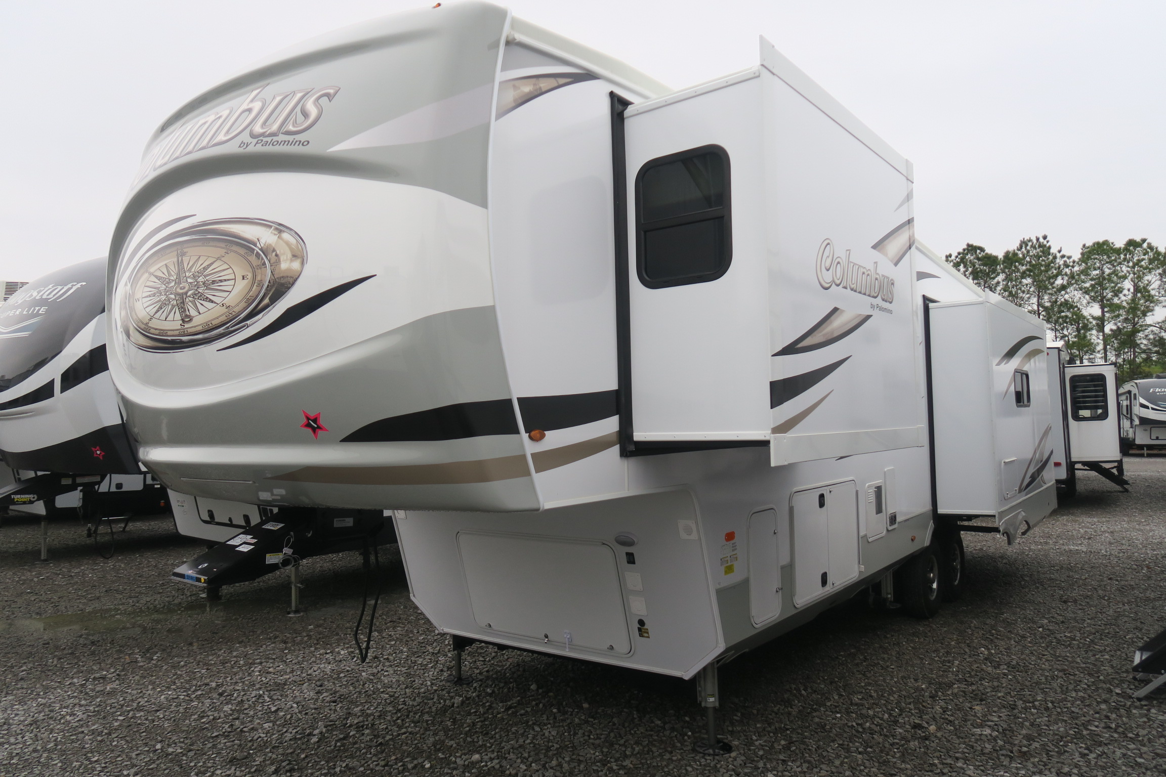 NEW 2021 COLUMBUS COMPASS 329DVC - Overview | Berryland Campers