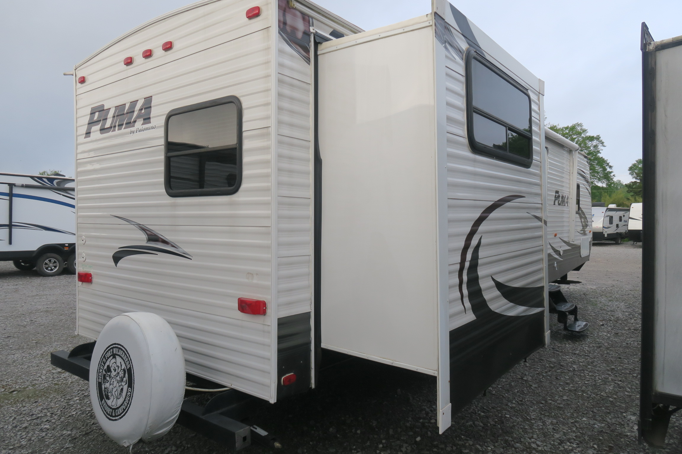 USED 2013 PUMA 31DBSS - Overview | Berryland Campers