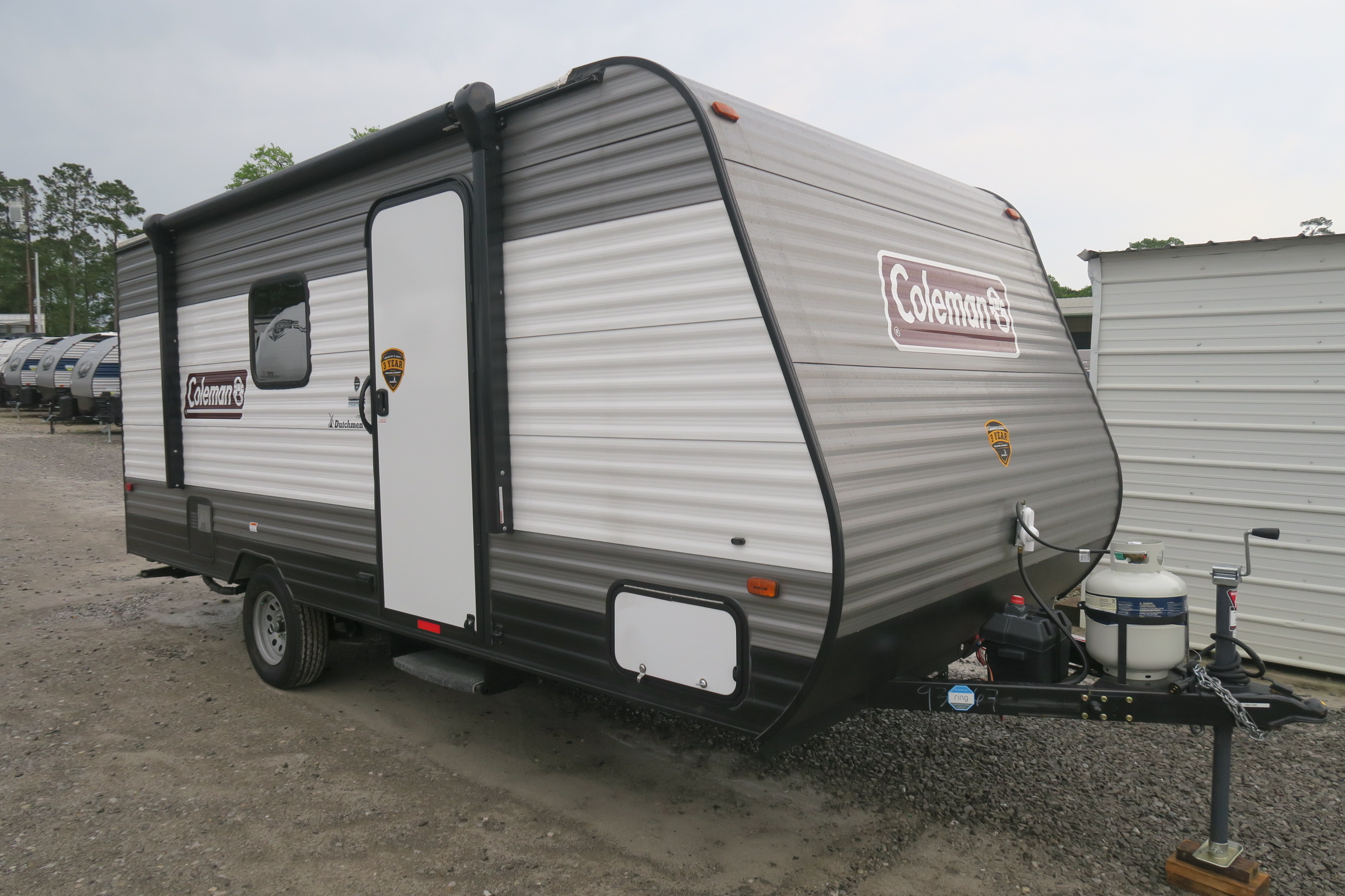 coleman travel trailers near me