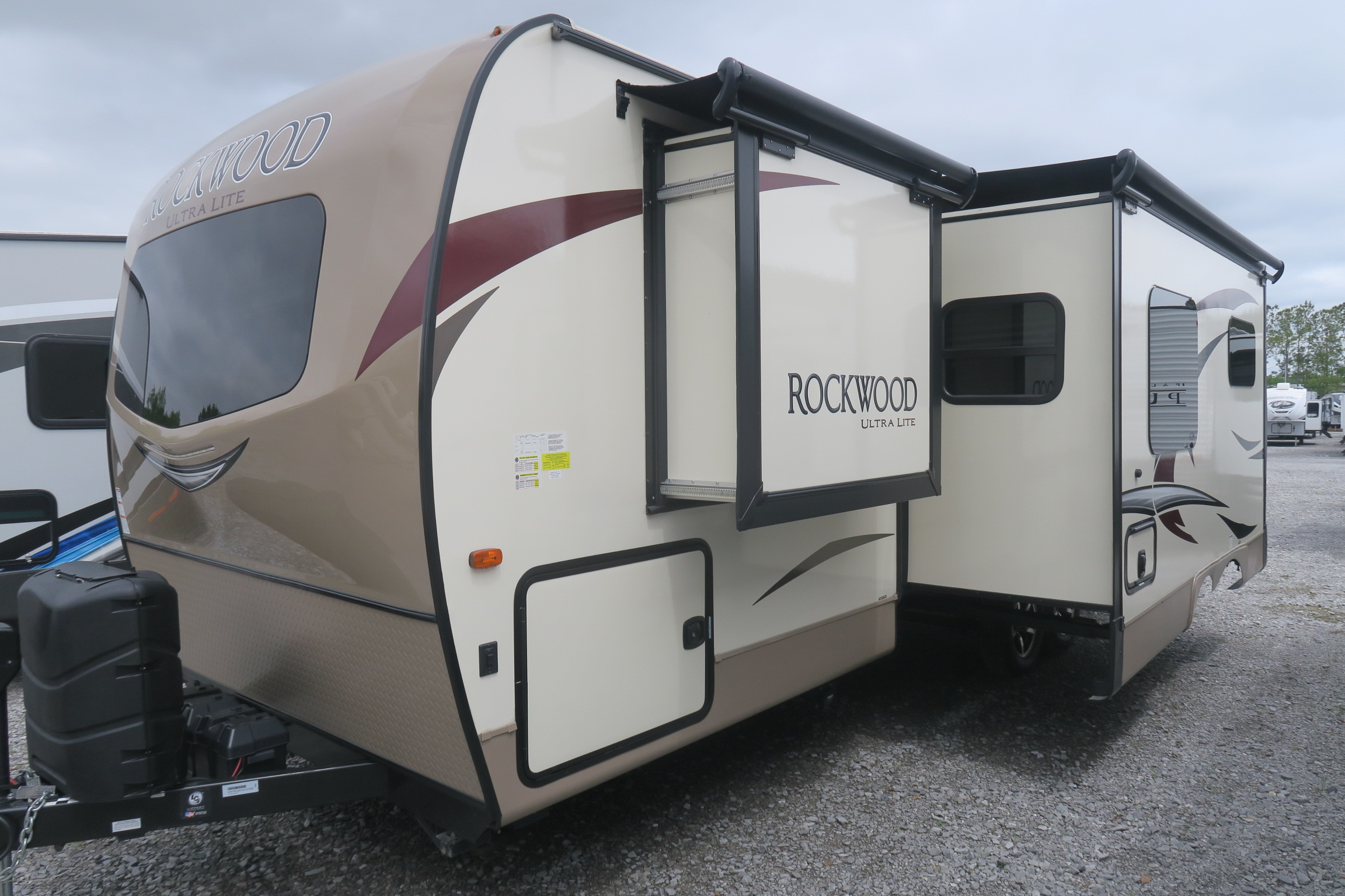 USED 2018 ROCKWOOD ULTRA LITE 2606WS Overview Berryland Campers