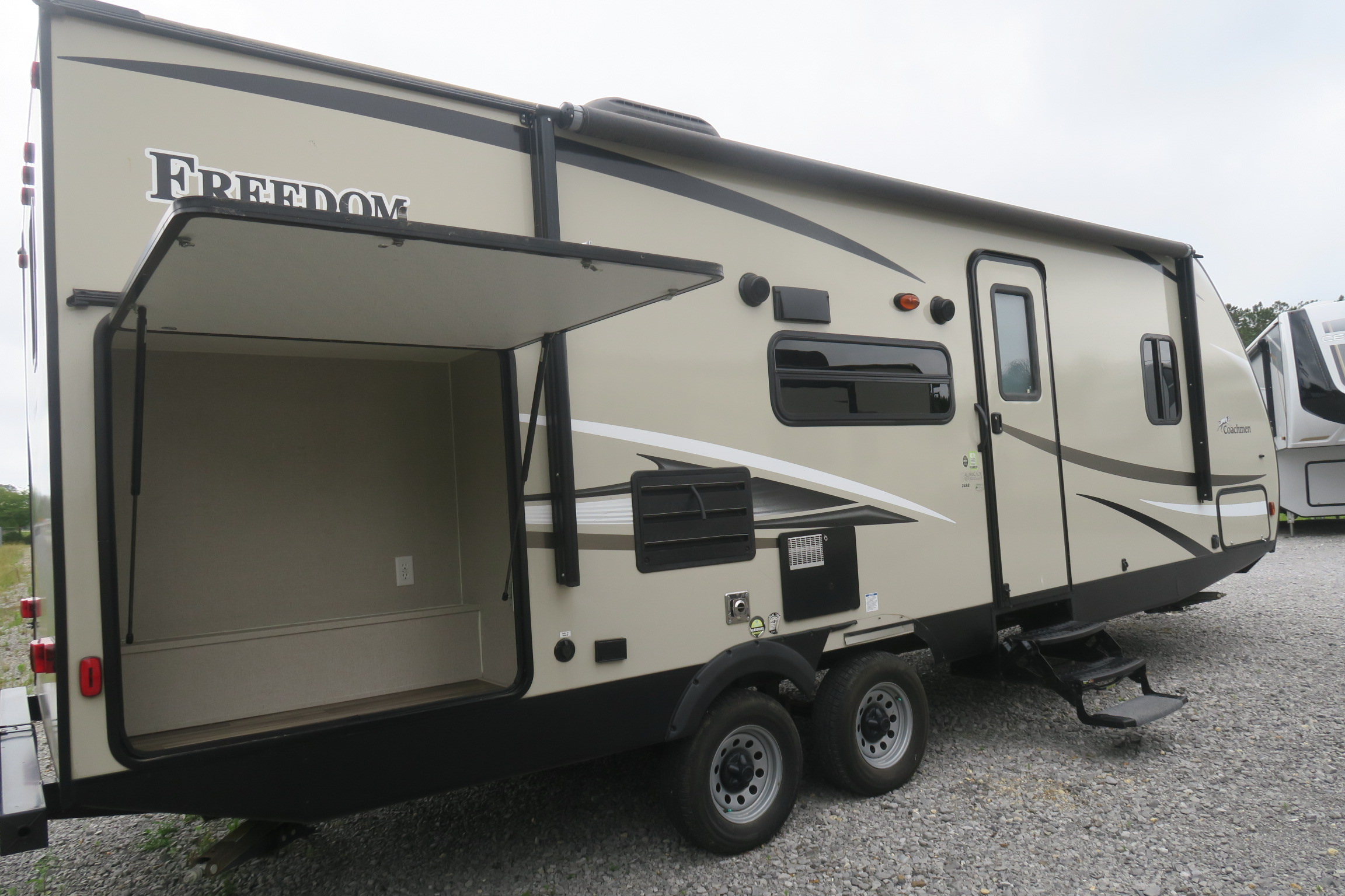 USED 2017 COACHMEN 24SE Overview Berryland Campers