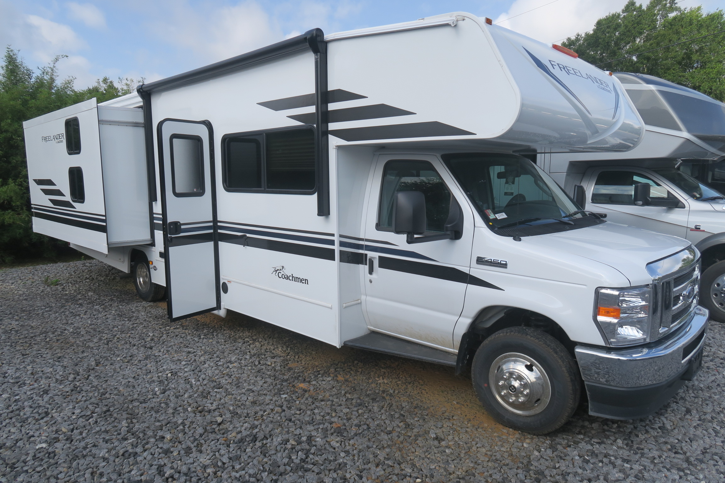 New 21 Freelander 30bhf Overview Berryland Campers