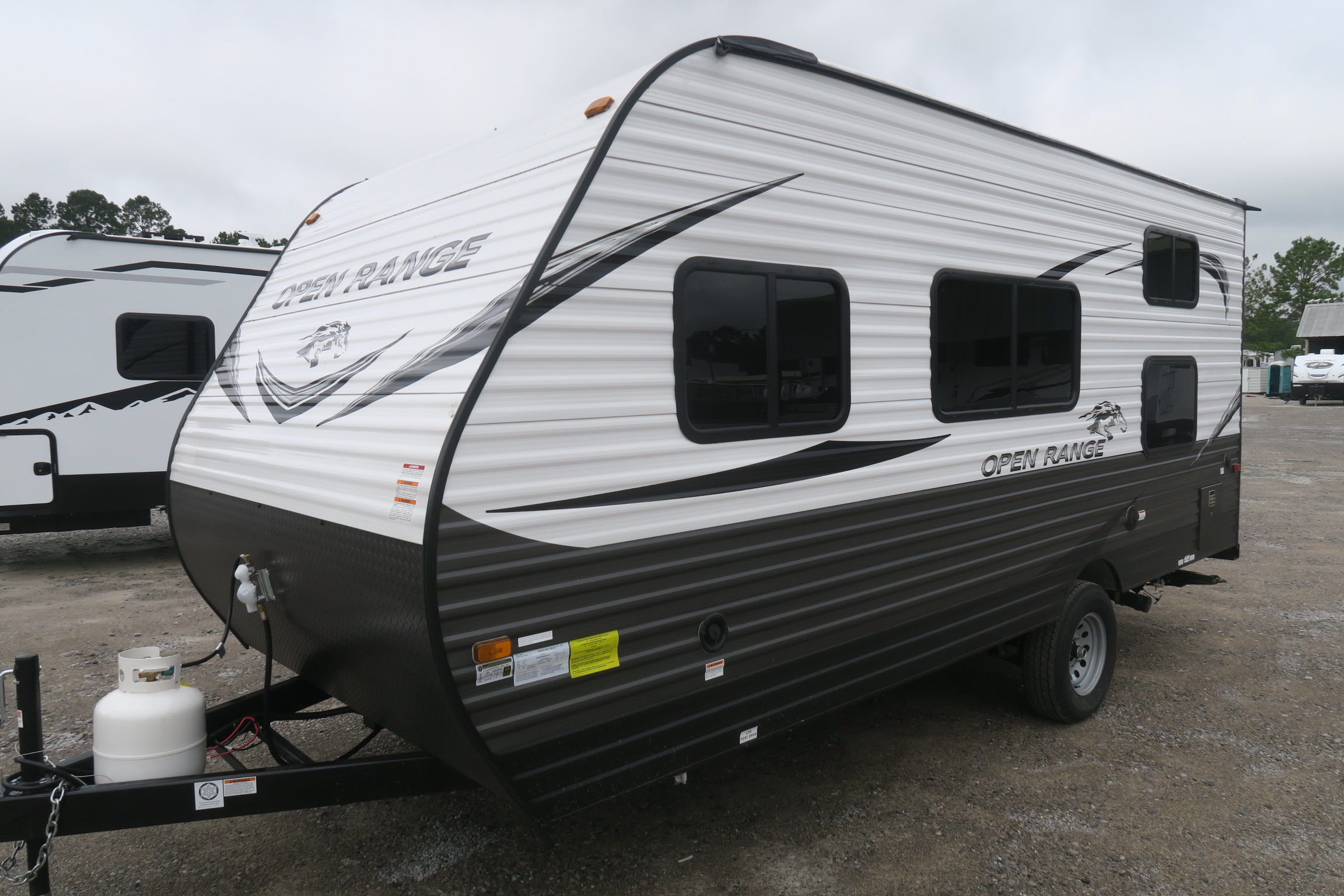 NEW 2021 OPEN RANGE 19BH Overview Berryland Campers