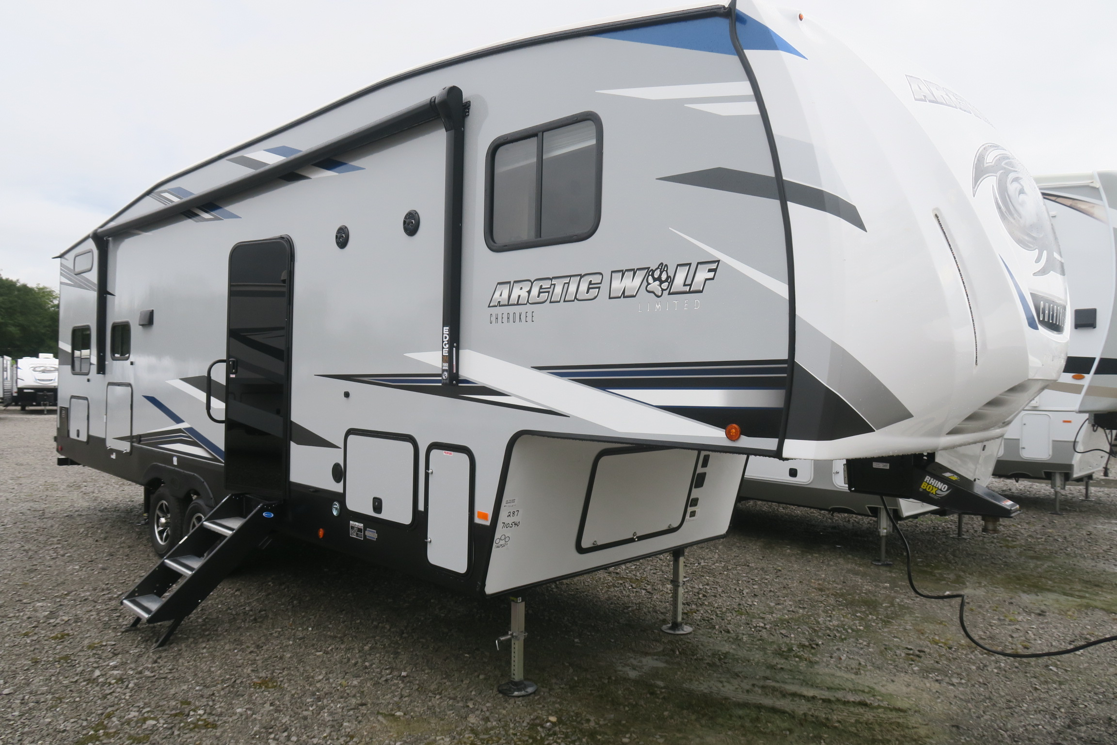 NEW 2021 CHEROKEE ARCTIC WOLF 287BH - Overview | Berryland Campers