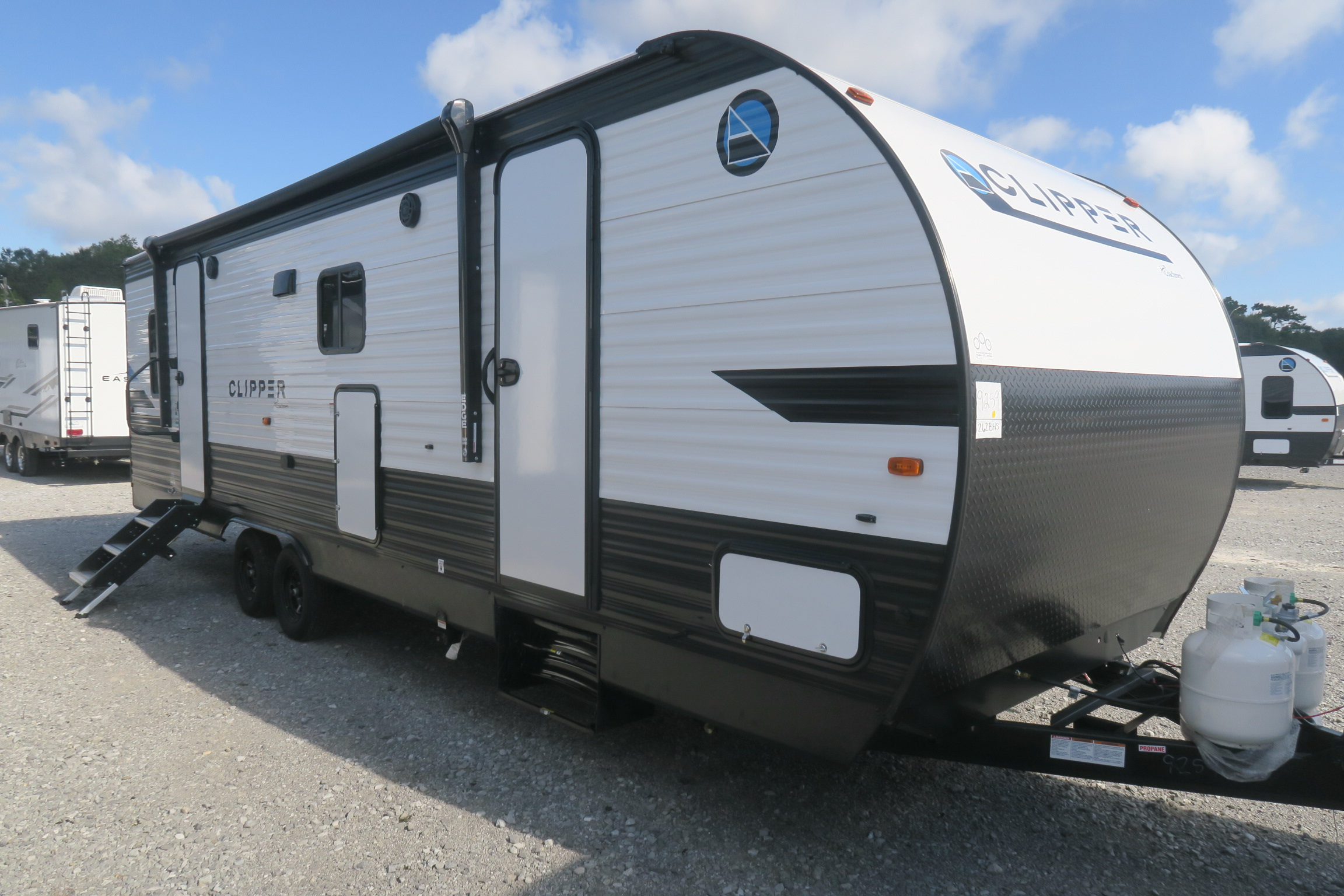 NEW 2021 CLIPPER 262BHS - Overview | Berryland Campers