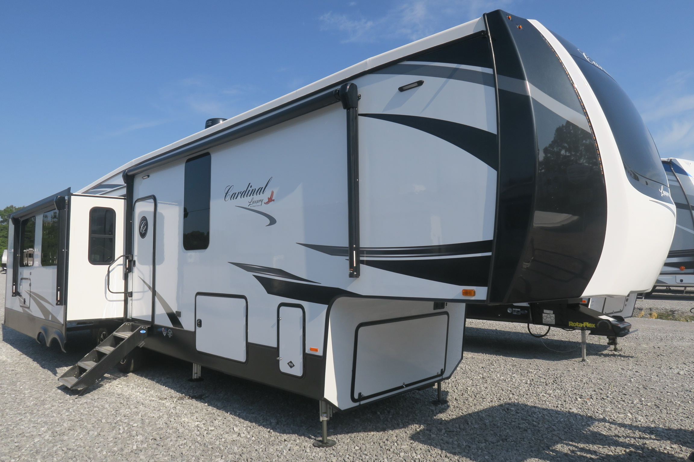 NEW 2021 CARDINAL LUXURY 390FBX Overview Berryland Campers