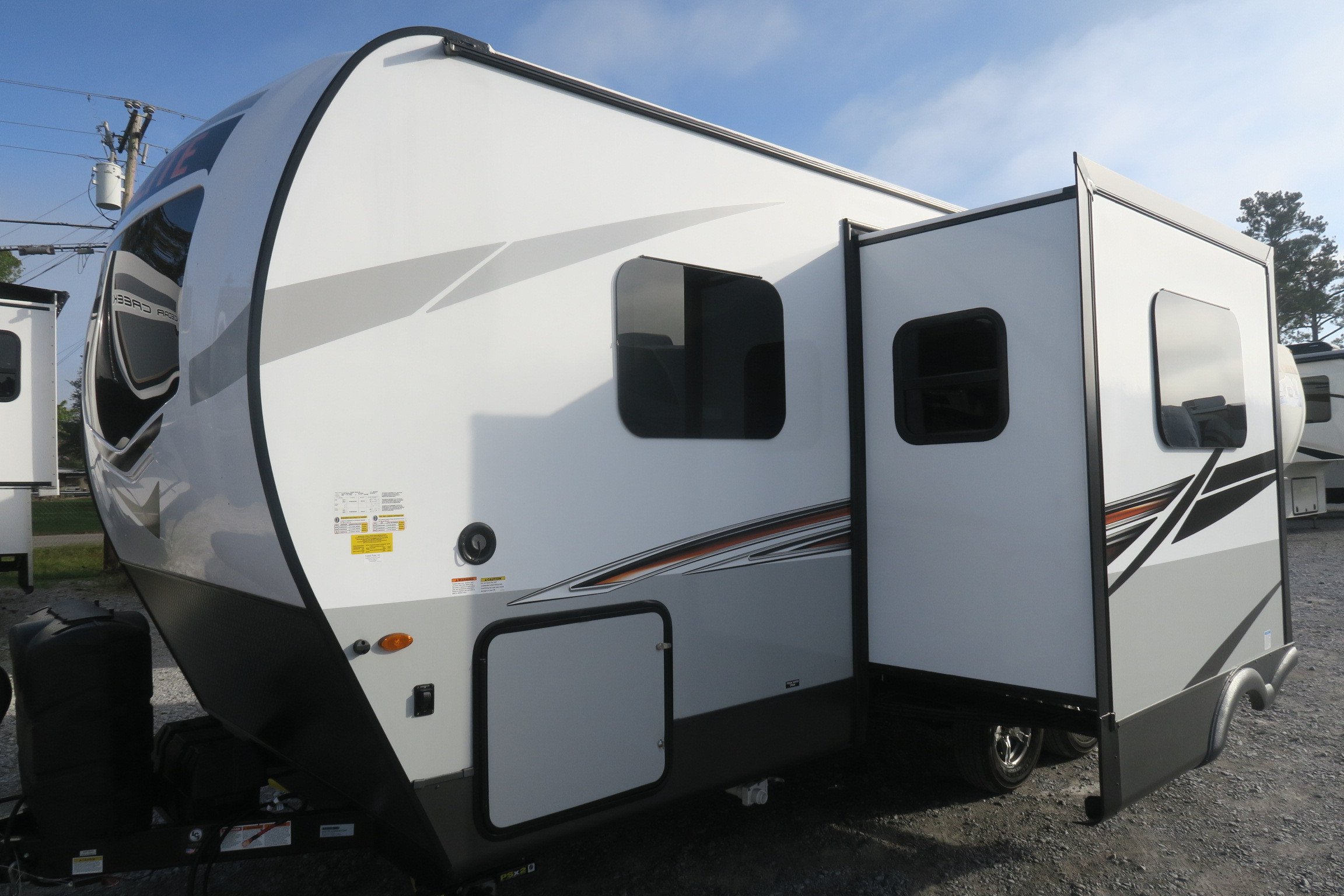 NEW 2022 ROCKWOOD MINI LITE 2205S - Overview | Berryland Campers