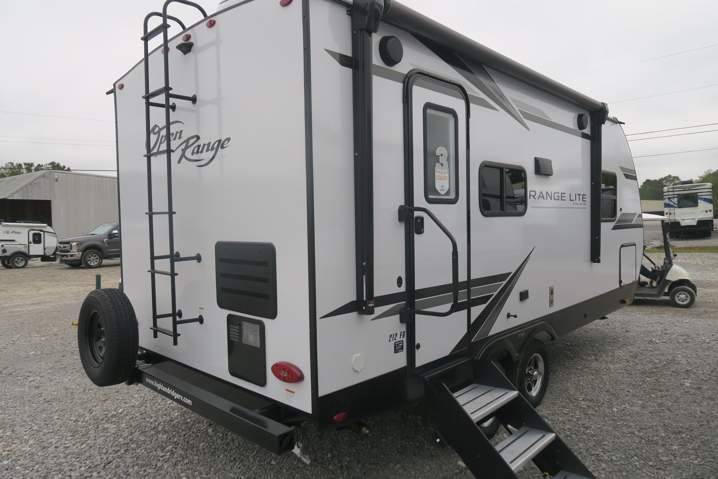 NEW 2022 OPEN RANGE RANGE LITE 212FB - Overview | Berryland Campers