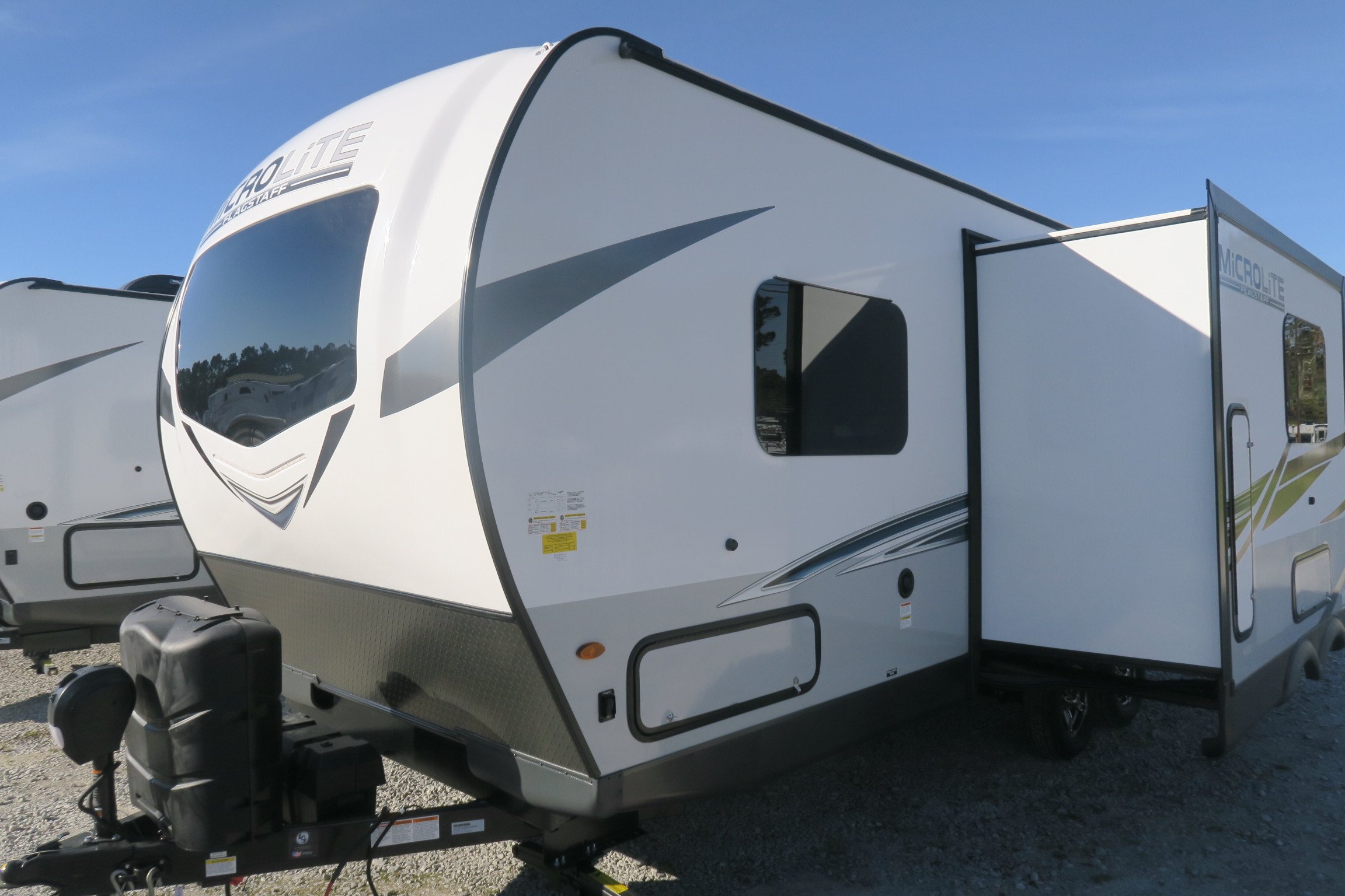 NEW 2022 FLAGSTAFF MICRO LITE 22TBS - Overview | Berryland Campers