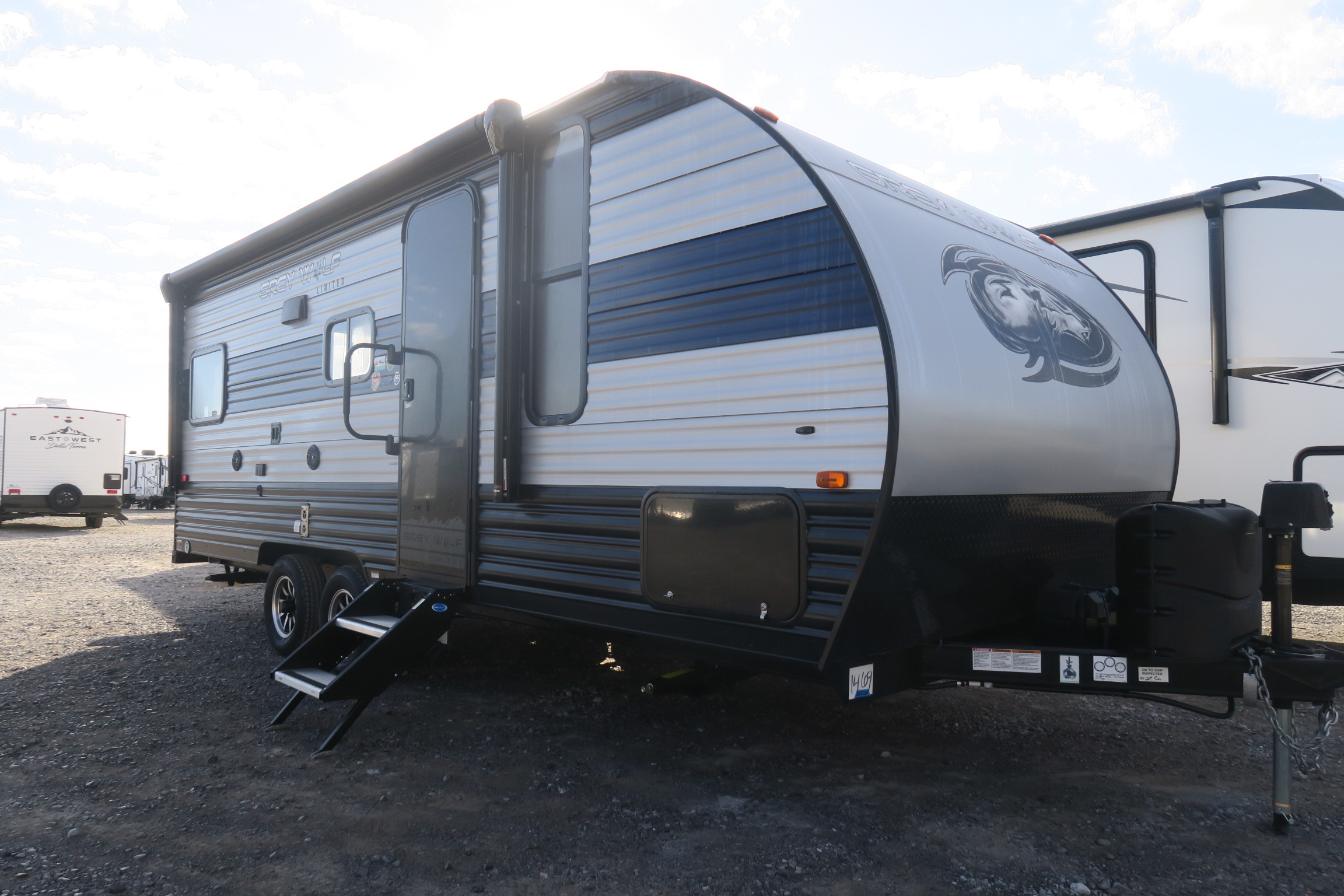 NEW 2022 CHEROKEE GREY WOLF 20RDSE - Overview | Berryland Campers