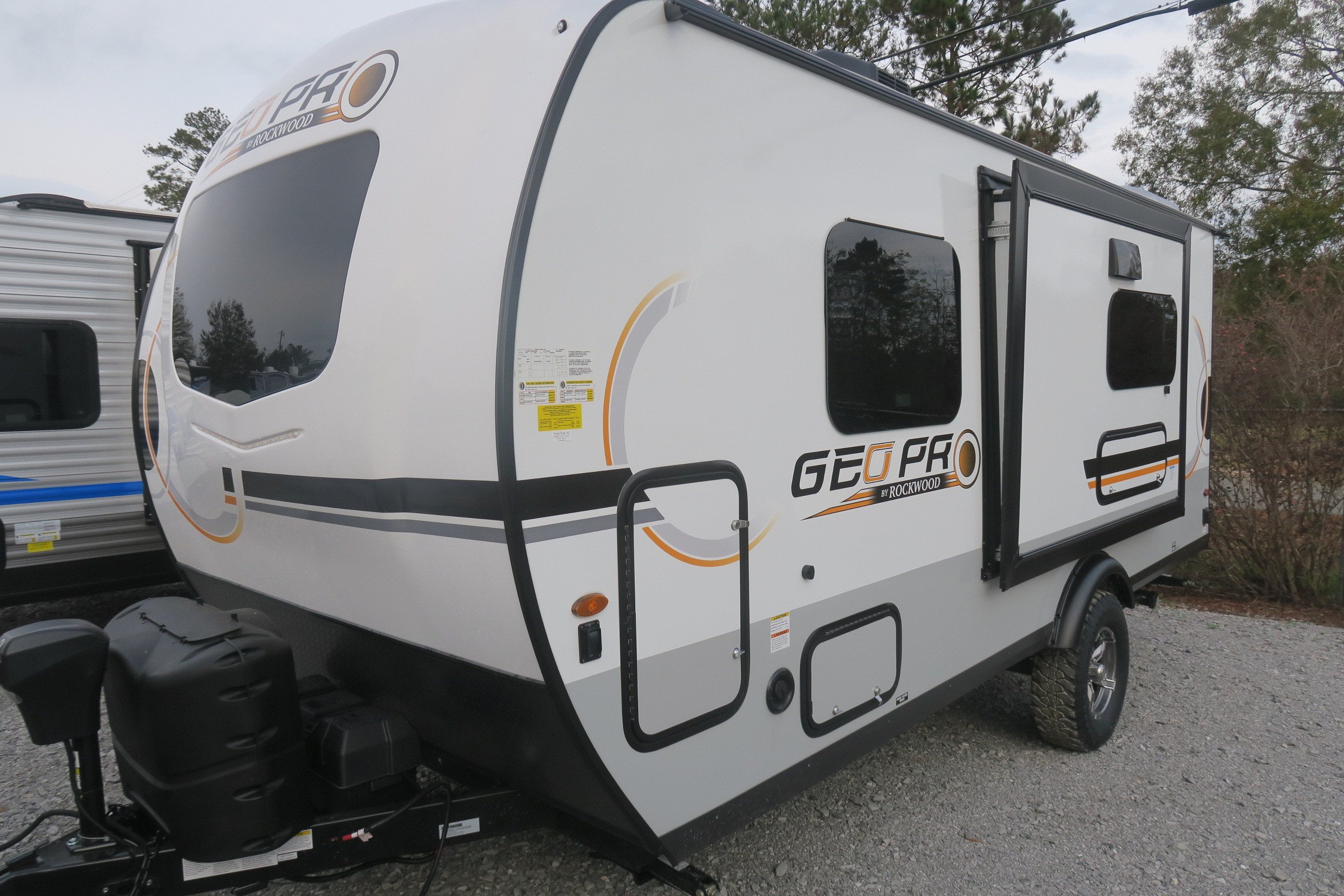 NEW 2022 ROCKWOOD GEO PRO 19FDS Overview Berryland Campers