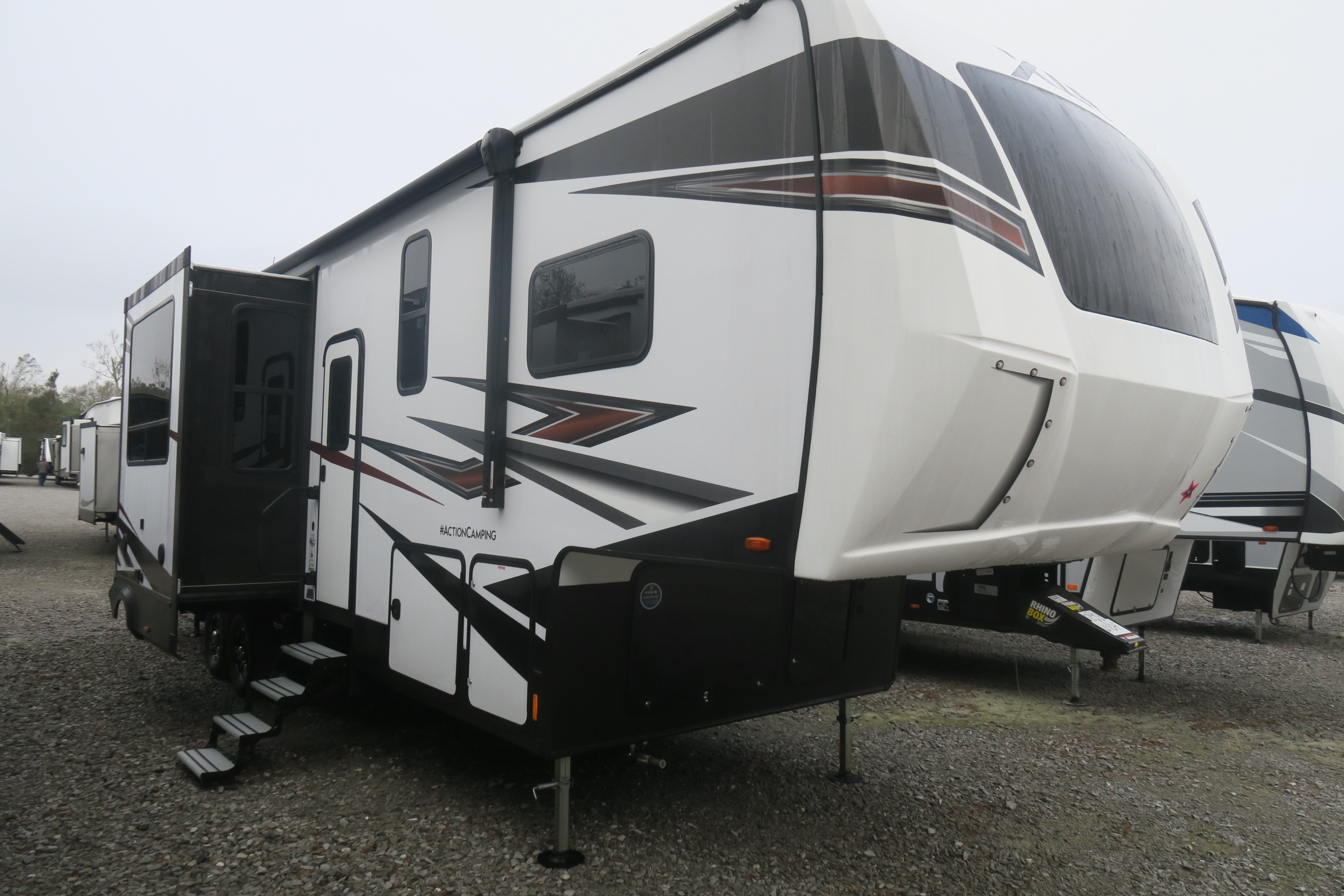 NEW 2022 XLR NITRO 321 - Overview | Berryland Campers