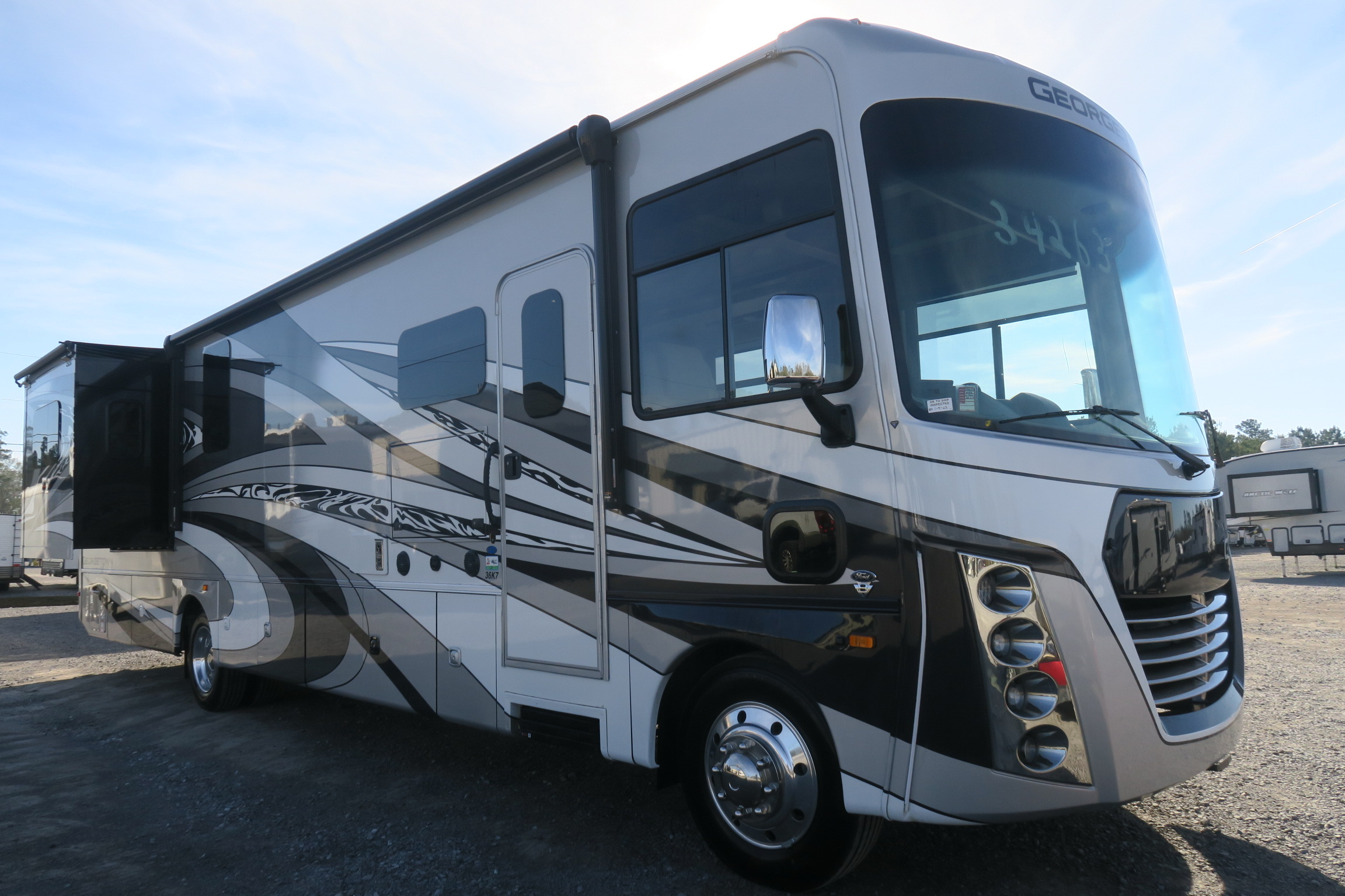 NEW 2022 GEORGETOWN 7 SERIES GT7 36K7 - Overview | Berryland Campers