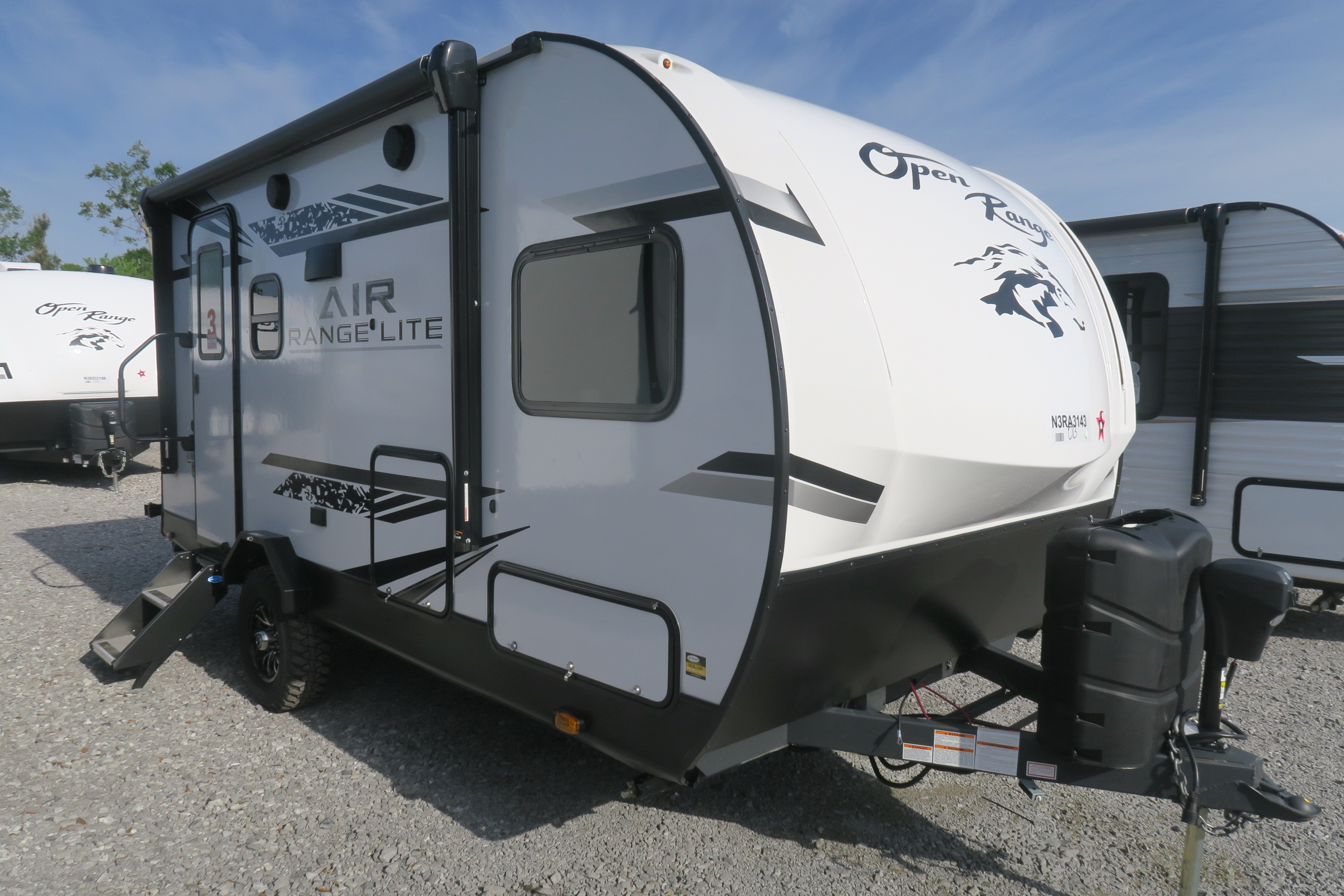 NEW 2022 OPEN RANGE RANGE LITE AIR 16FBS Overview Berryland Campers