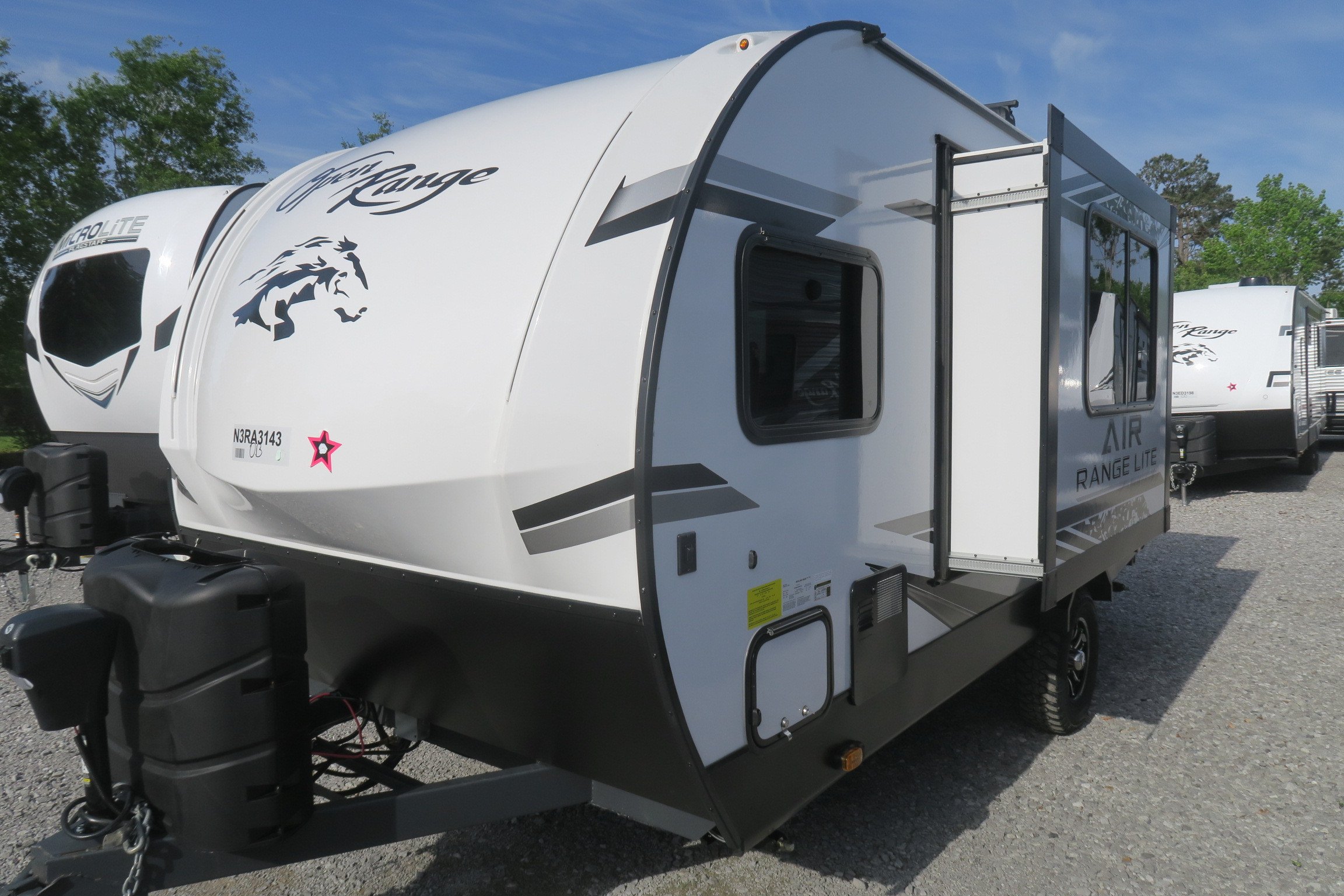 NEW 2022 OPEN RANGE RANGE LITE AIR 16FBS - Overview | Berryland Campers