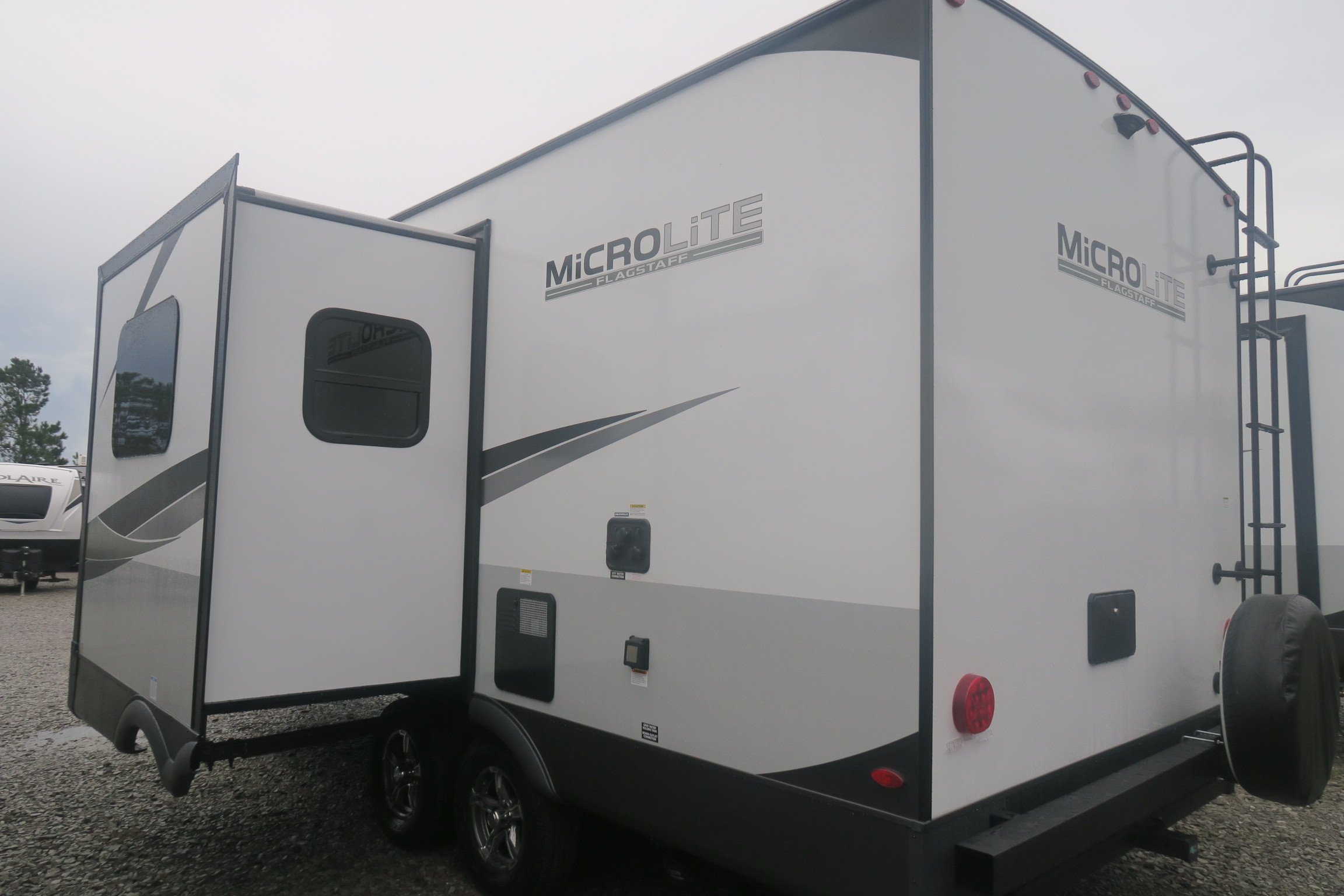 NEW 2023 FLAGSTAFF MICRO LITE 22FBS Overview Berryland Campers