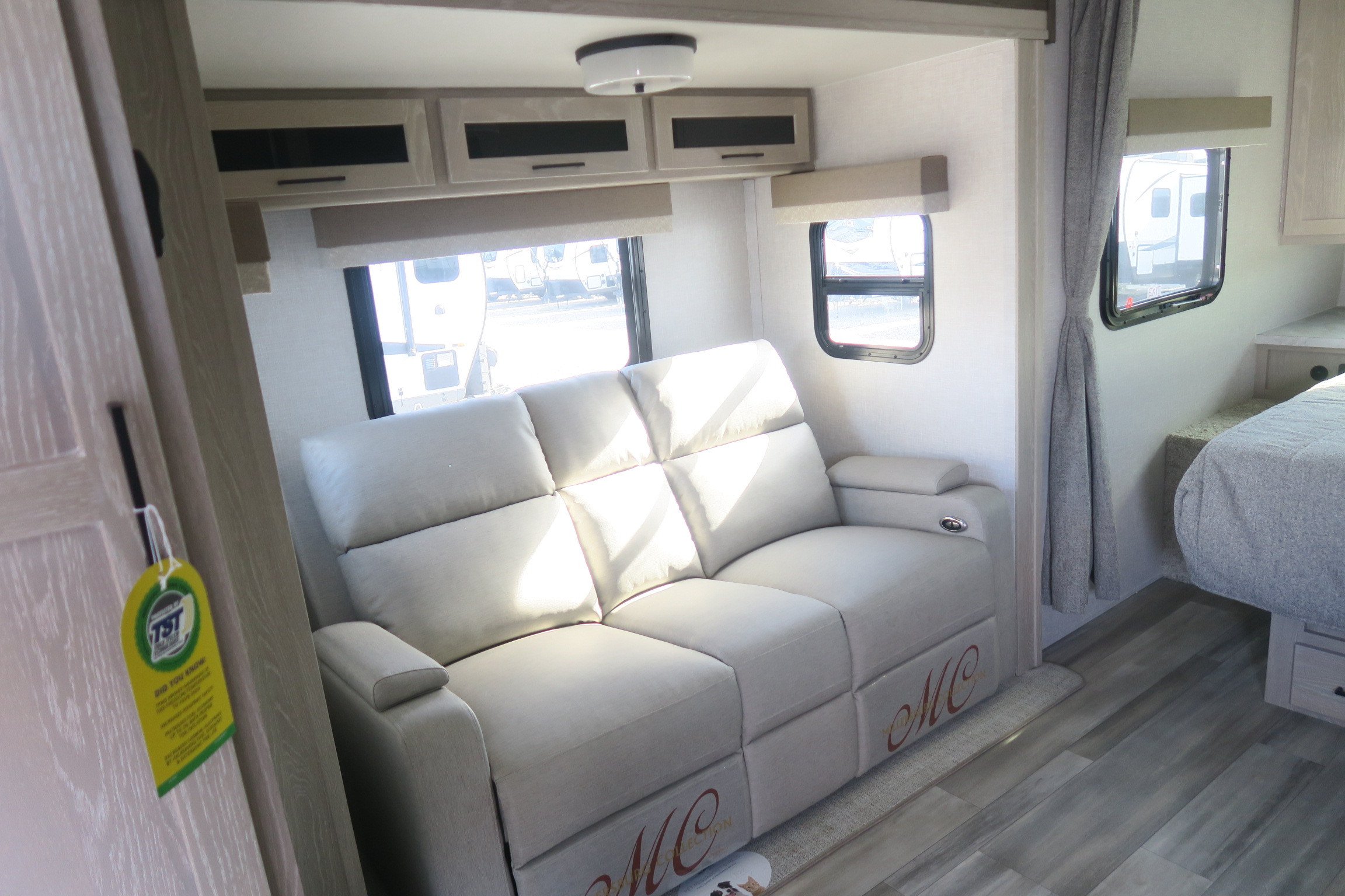 NEW 2023 FLAGSTAFF MICRO LITE 22FBS Overview Berryland Campers