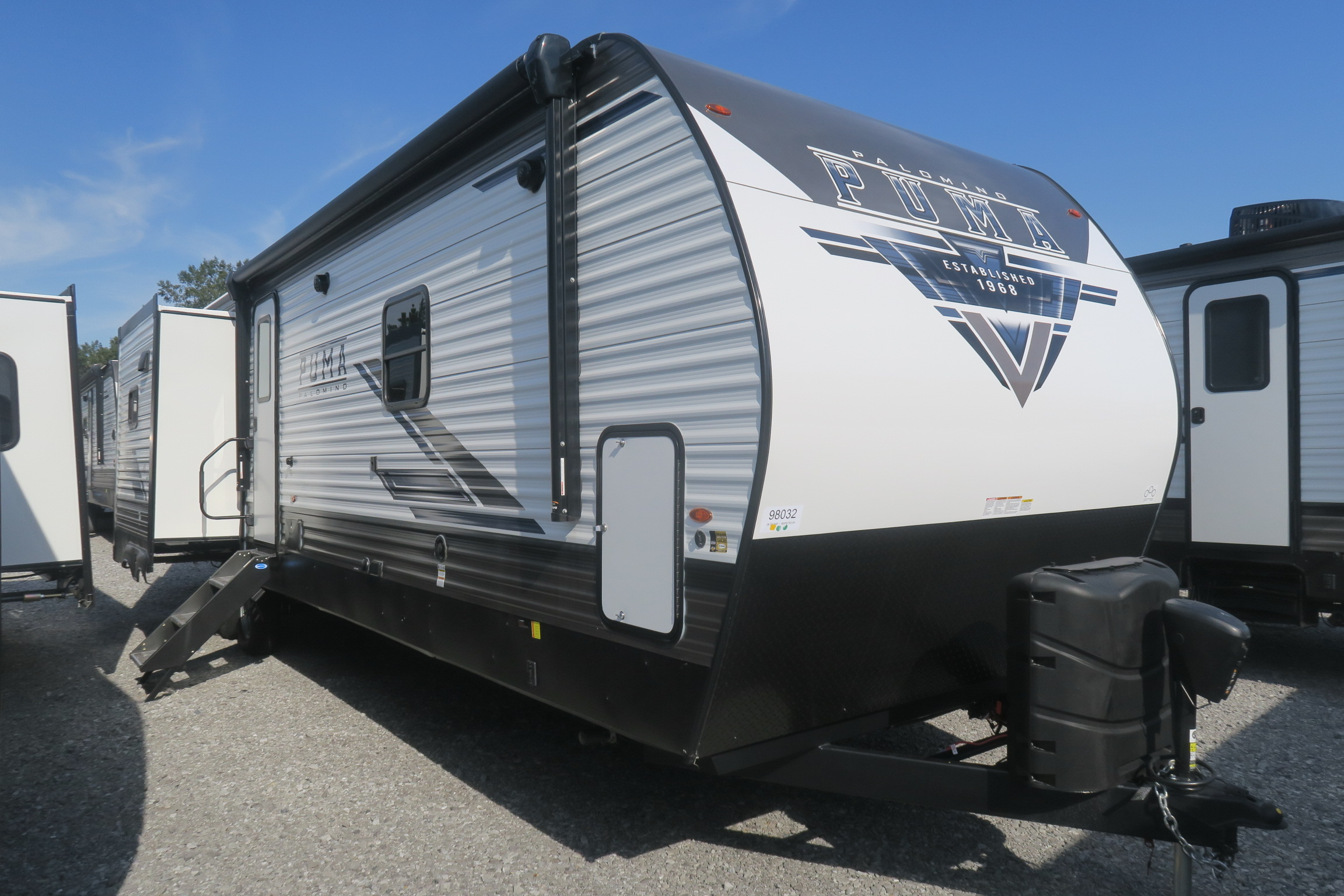 NEW 2023 PUMA 32BHFS - Overview | Berryland Campers