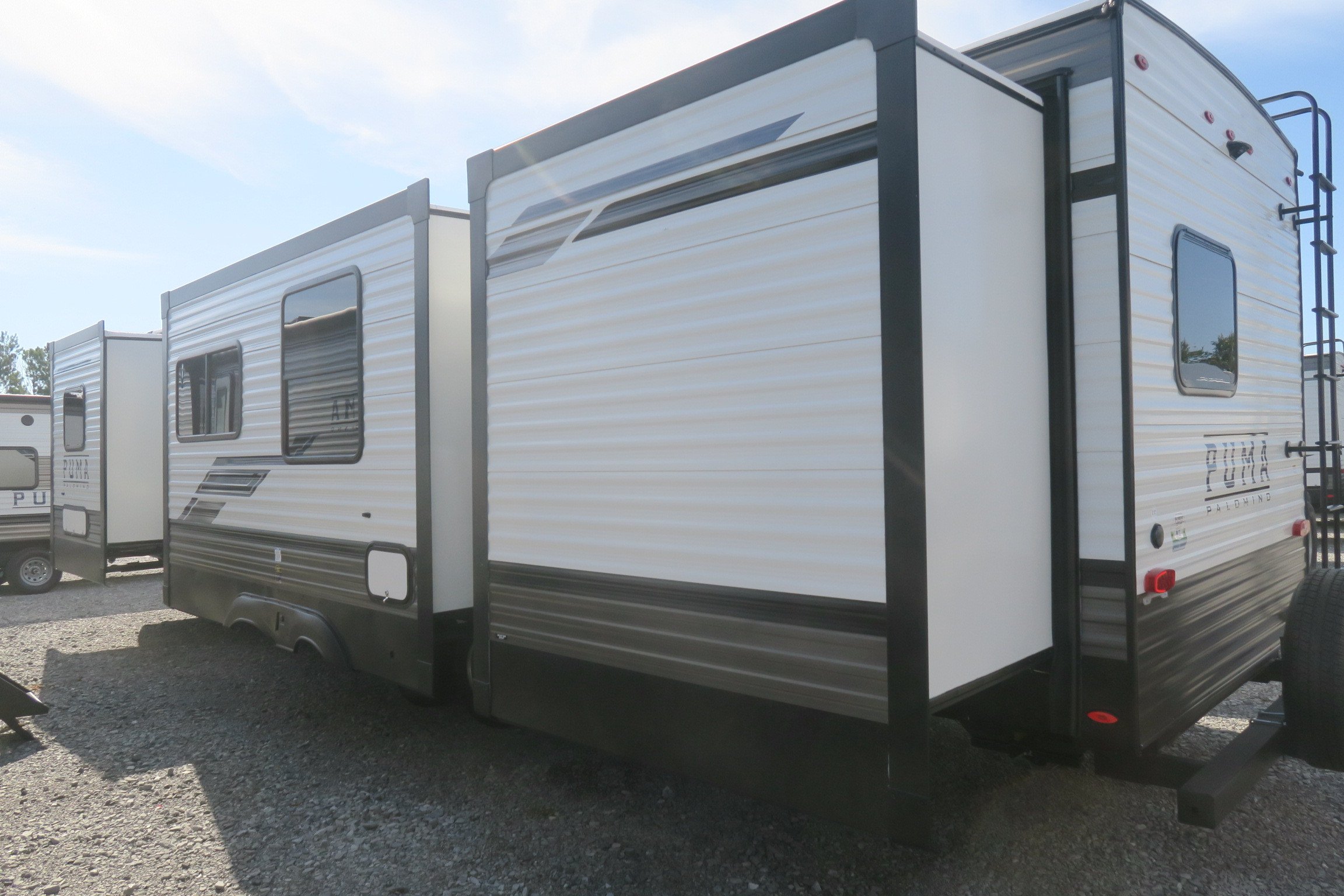 NEW 2023 PUMA 32BHFS Overview Berryland Campers