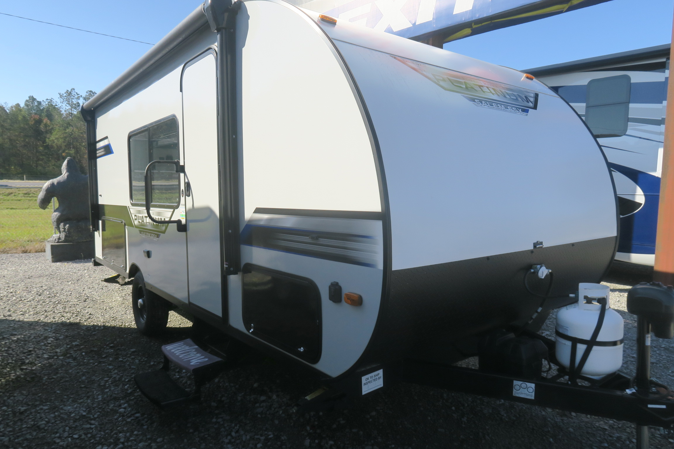 USED 2021 SALEM PLATINUM 179DBKX - Overview | Berryland Campers