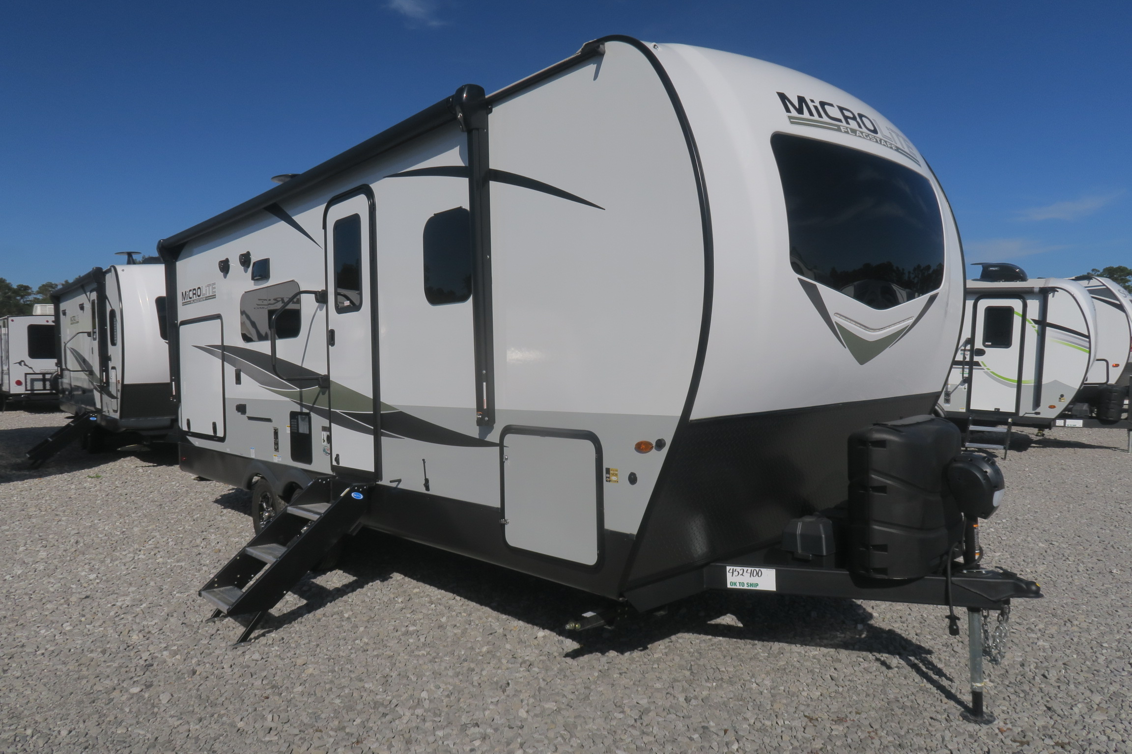 NEW 2023 FLAGSTAFF MICRO LITE 25BSDS Overview Berryland Campers   IMG 9716.JPG