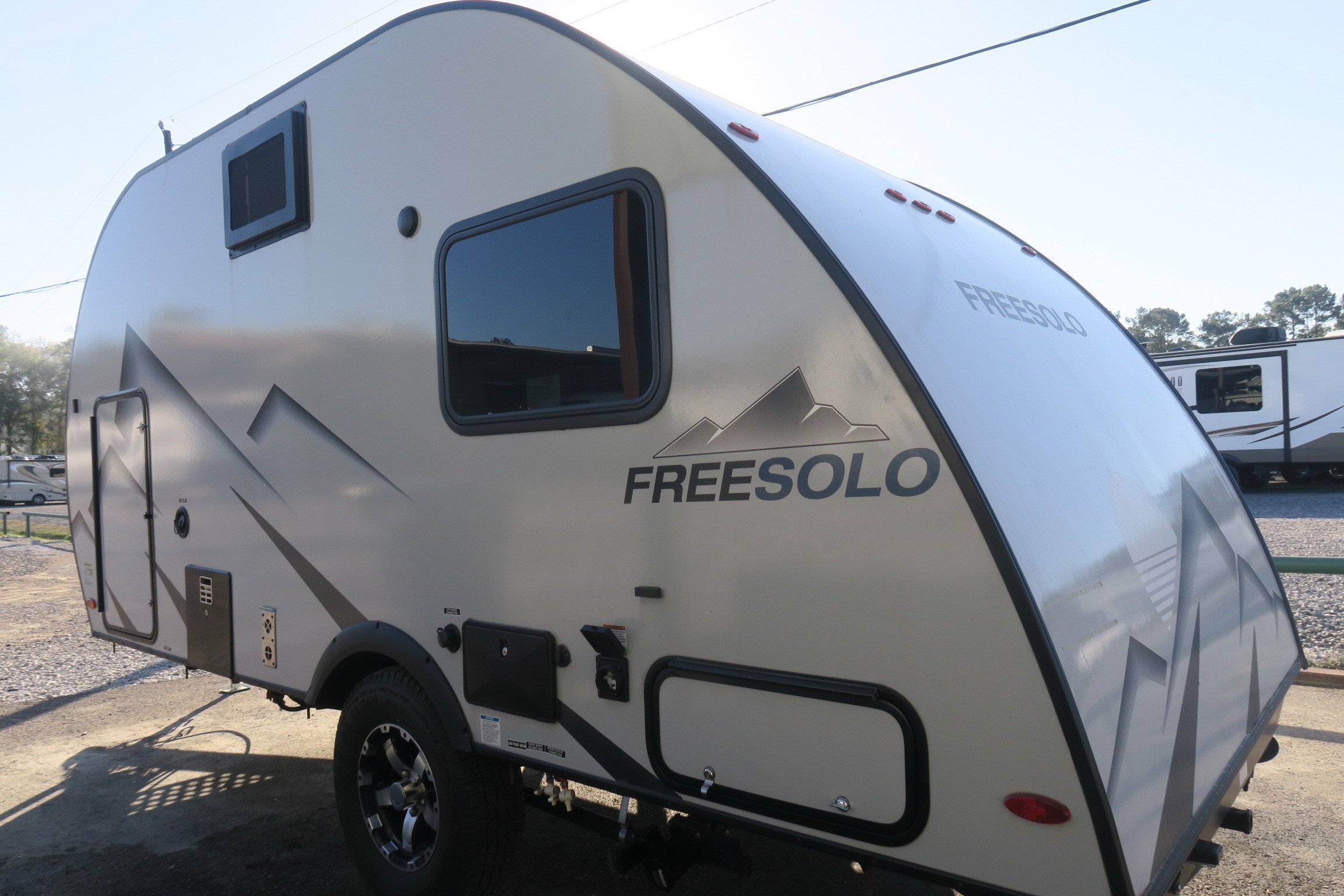 free solo fam travel trailer