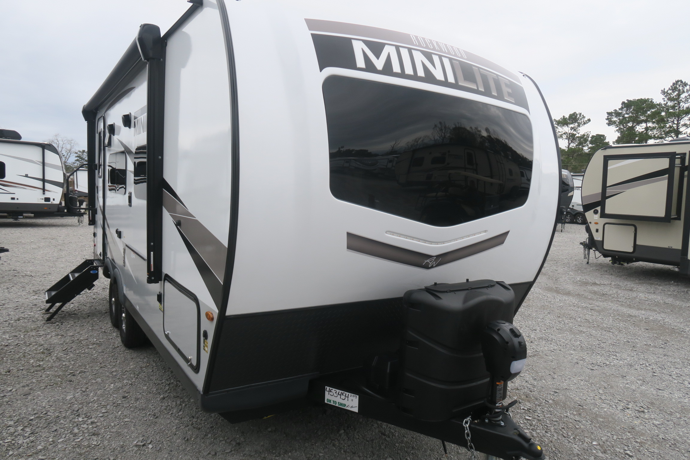 new-2023-rockwood-mini-lite-2109s-overview-berryland-campers