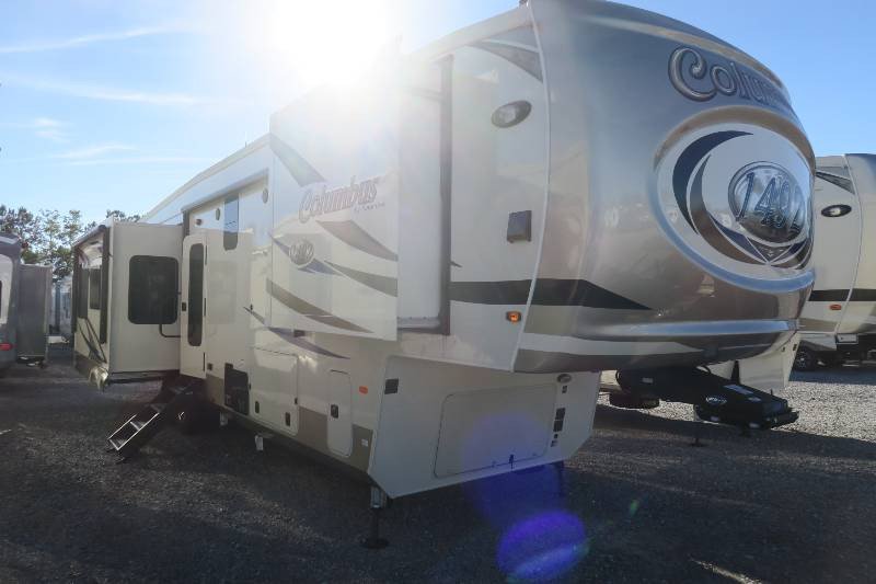 NEW 2019 COLUMBUS 1492 383FB Overview Berryland Campers