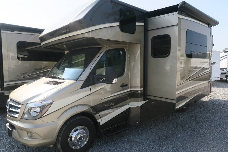 NEW 2019 ISATA 3 SERIES 24RW - Overview | Berryland Campers