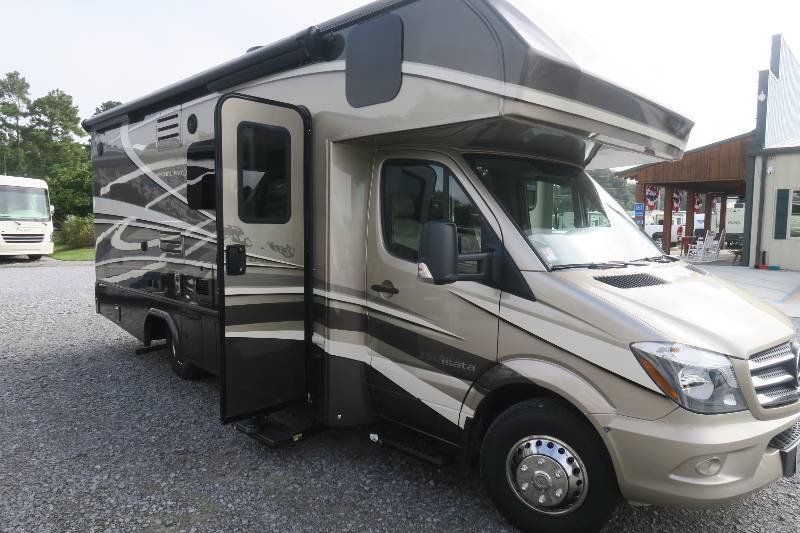 NEW 2019 ISATA 3 SERIES 24FWM - Overview | Berryland Campers