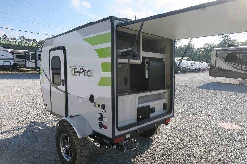 NEW 2019 FLAGSTAFF EPRO 12RK Overview Berryland Campers