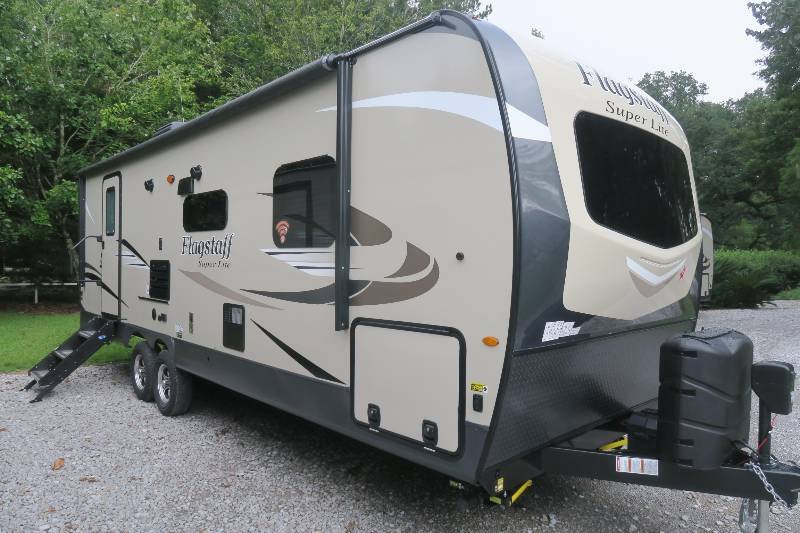 NEW 2019 FLAGSTAFF SUPER LITE 26RBWS - Overview | Berryland Campers