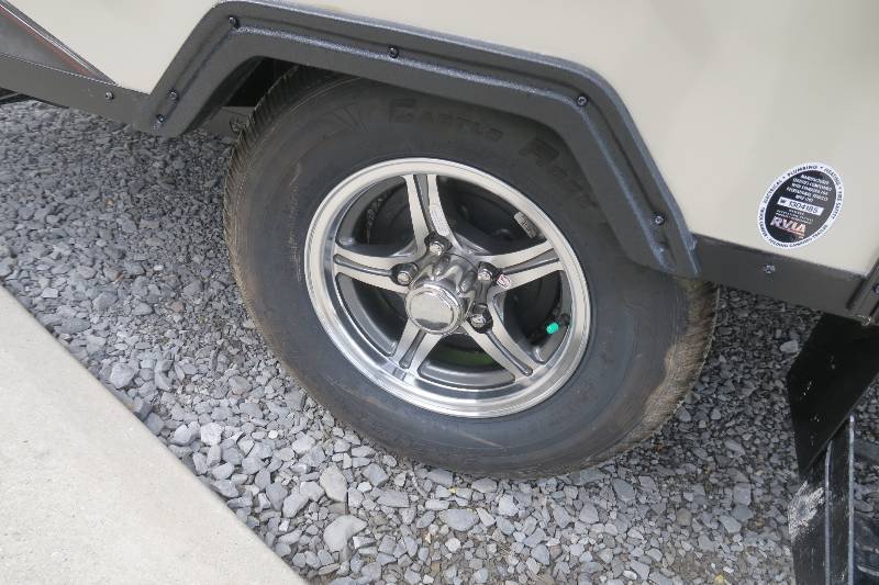 NEW 2019 ROCKWOOD HARD SIDE POPUP 122BH Overview Berryland Campers