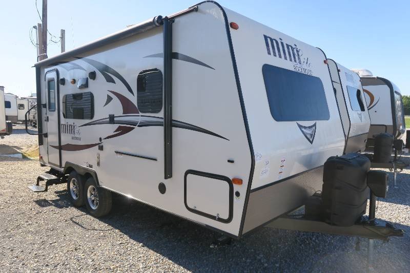 NEW 2018 FOREST RIVER ROCKWOOD 2109S Overview Berryland Campers
