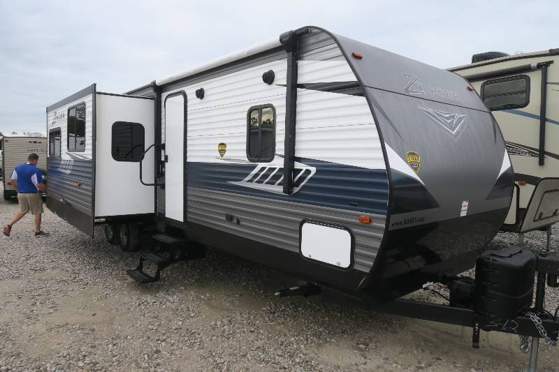 USED 2018 CROSSROADS RV ZINGER 333DB Overview Berryland Campers
