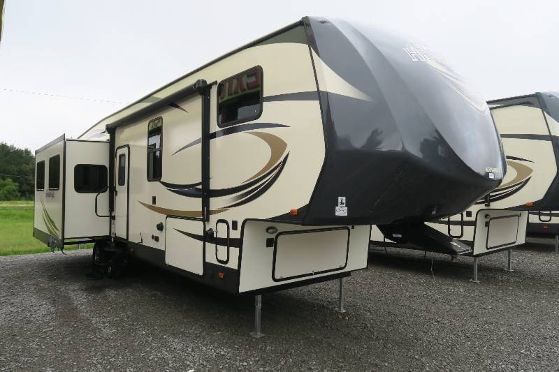 NEW 2017 FOREST RIVER SALEM HEMISPHERE LITE 337BAR Overview