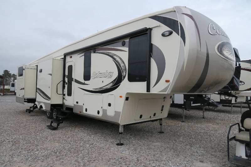 NEW 2016 PALOMINO COLUMBUS 385BH - Overview | Berryland Campers