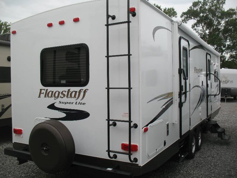 NEW 2015 FOREST RIVER FLAGSTAFF 26FKWS Overview