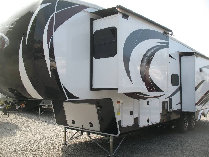 NEW 2015 PALOMINO COLUMBUS 320RS Overview Berryland Campers