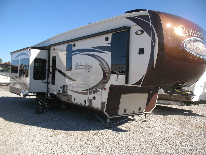 NEW 2015 PALOMINO COLUMBUS 375RL Overview Berryland Campers