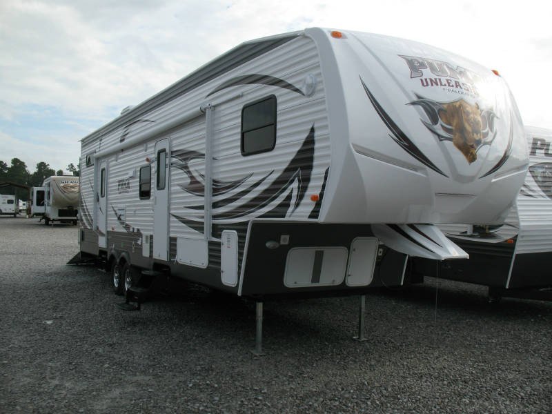 NEW 2014 PALOMINO PUMA 356QLB - Overview | Berryland Campers