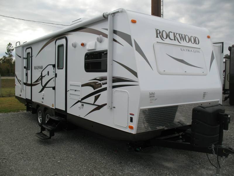 NEW 2014 FOREST RIVER ROCKWOOD 2608WS - Overview | Berryland Campers