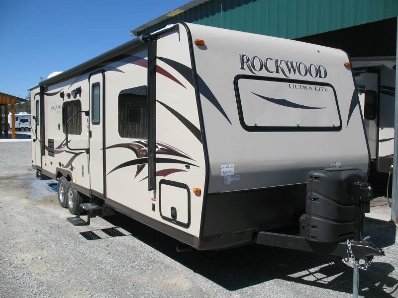 NEW 2014 FOREST RIVER ROCKWOOD 2702SS - Overview | Berryland Campers