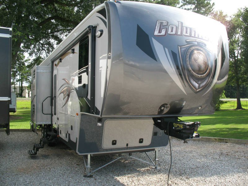 NEW 2014 PALOMINO COLUMBUS 3650TH Overview Berryland Campers