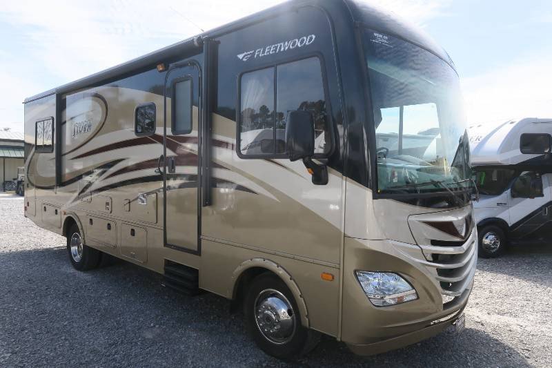USED 2014 FLEETWOOD STORM 28F - Overview | Berryland Campers