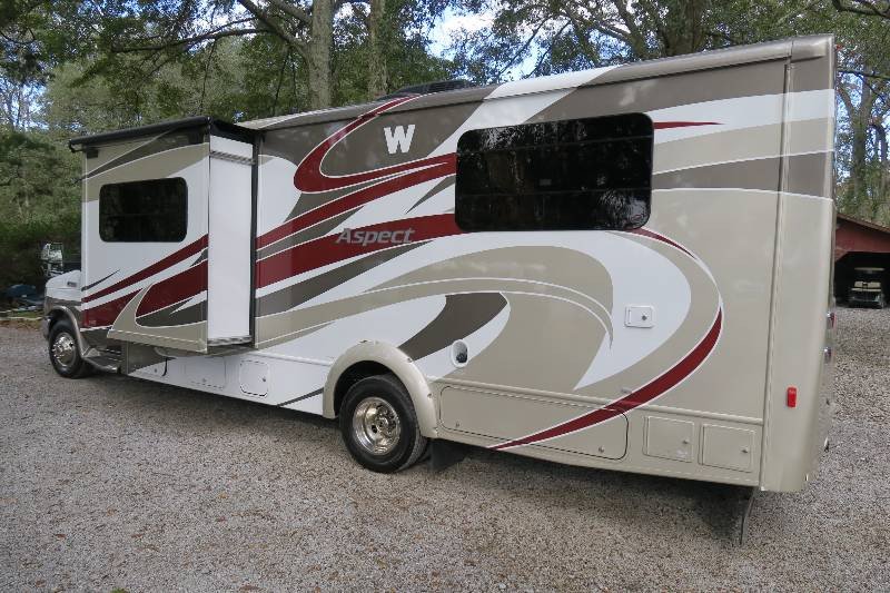 USED 2014 WINNEBAGO ASPECT 27K Overview Berryland Campers