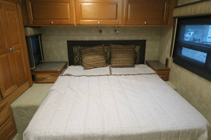 USED 2014 WINNEBAGO ASPECT 27K Overview Berryland Campers