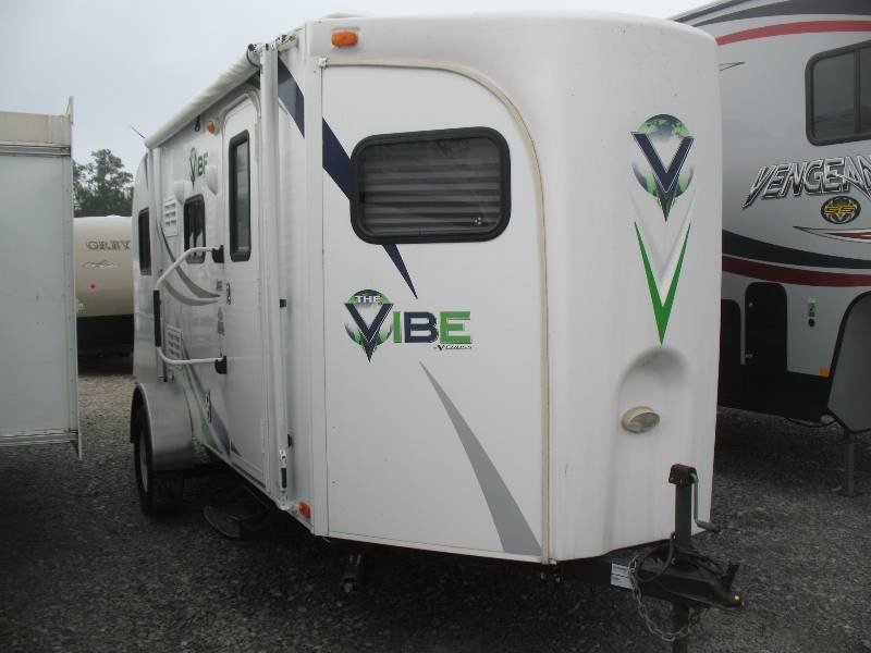 USED 2013 FOREST RIVER VIBE 6504 Overview Berryland