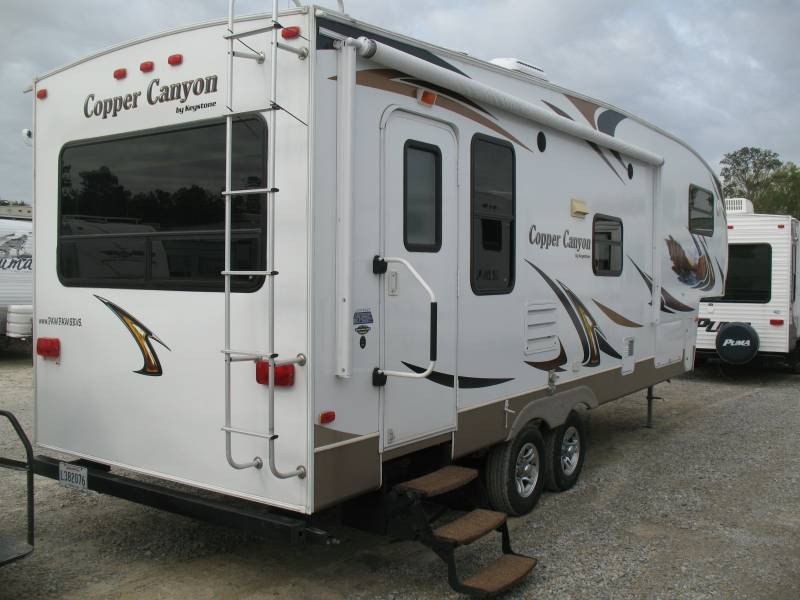 USED 2012 KEYSTONE COPPER CANYON 270FW - Overview | Berryland Campers