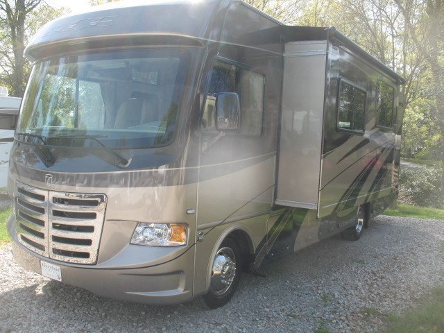 NEW 2012 THOR ACE ACE 30.1 - Overview | Berryland Campers